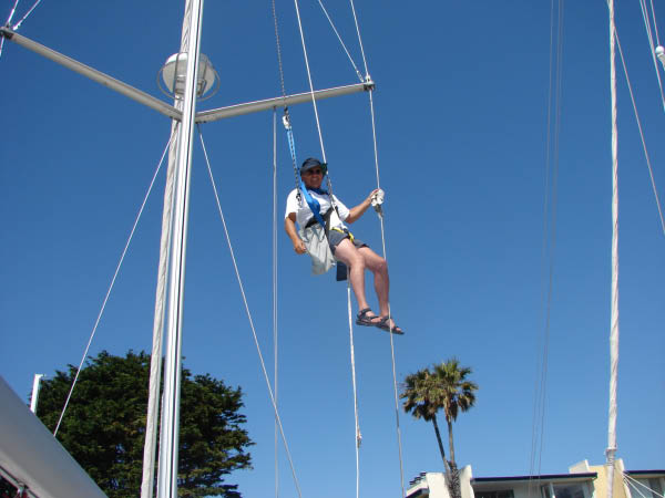 Kip & Me up the mast 038